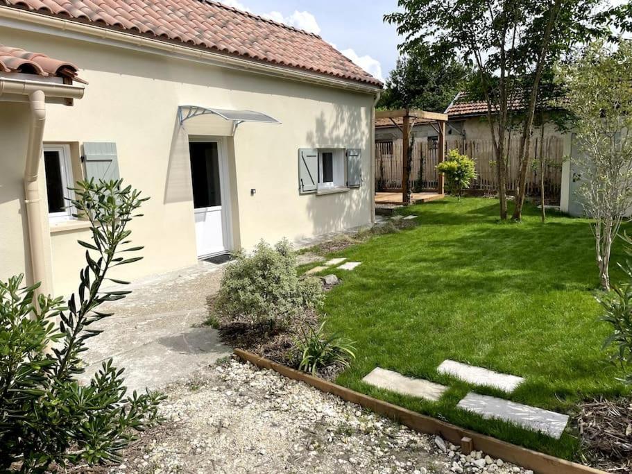 Petite Maison Avec Jardin Au Calme Floirac  Exterior photo