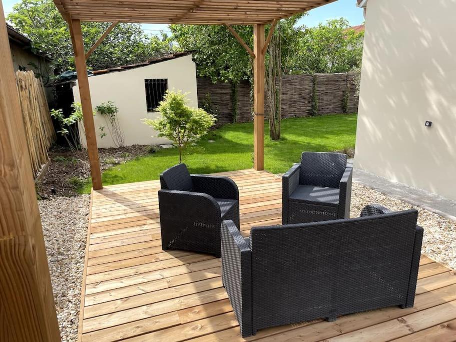Petite Maison Avec Jardin Au Calme Floirac  Exterior photo